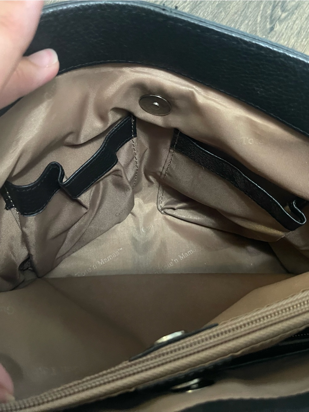 Gun Tote'n Mamas Traditional Open Top Tote with Conceal Carry - Picture 3 of 10